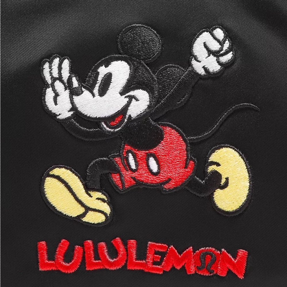 Disney x lululemon Everywhere Belt Bag 1L Mickey in Motion - Picture 8 of 8
